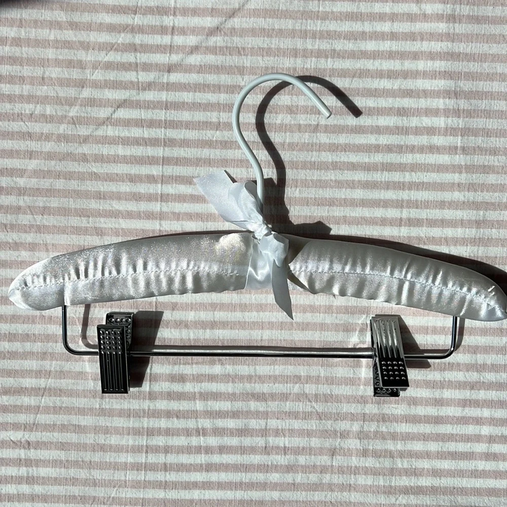 Homegoods Girls Pearl Satin Bow Hangers 12” Set of 2